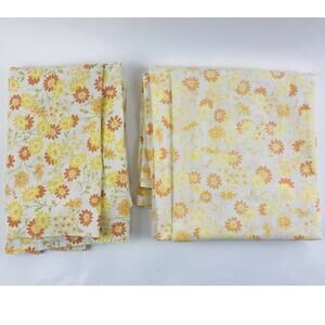 2 FLAT JC Penney Laura Floral PUMPKIN YELLOW ORANGE DAISIES SHEETS Flower Power